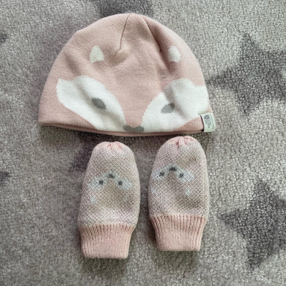 The North face baby Hat and gloves.